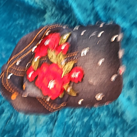 Distressed Adjustable Denim Cap Roses Rhinestone 100% Cotton - Picture 7 of 9